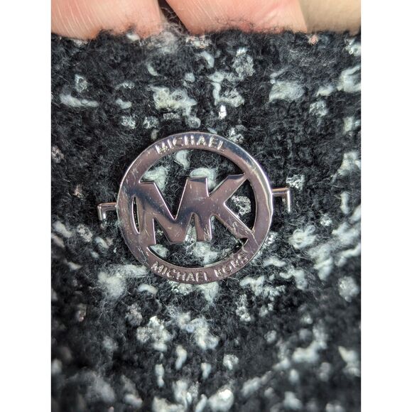 MICHAEL Michael Kors Nubby Knit Throw Ruana Poncho Plaid Pattern Black Silver OS - Picture 5 of 6